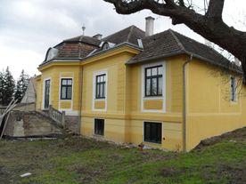 Villa in Mistelbach